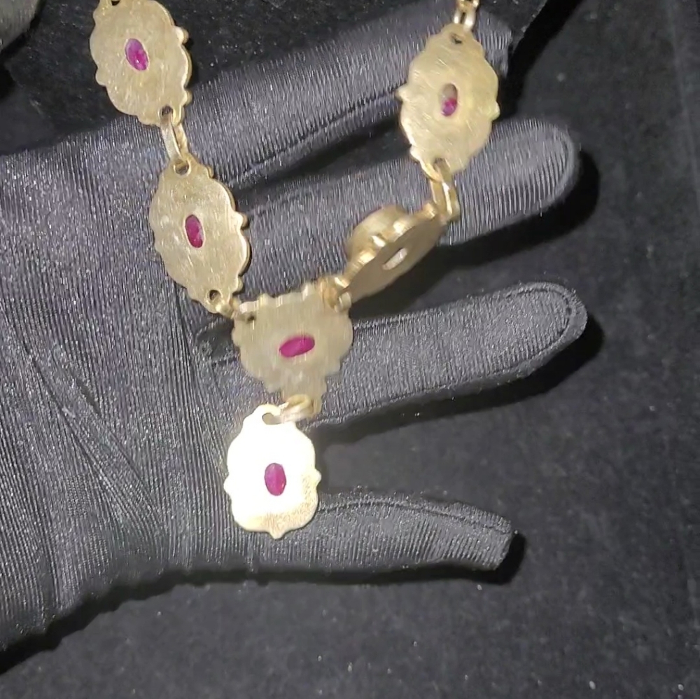 VICTORIAN GENUINE RUBY  IN BRASS/ GOLDTONE CHAIN NECKLACE - Picture 4 of 9